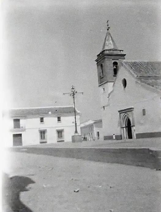 Antigua fotografía de la Iglesia de Nuestra Señora de las Nieves de la Rinconada